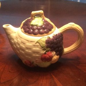 Fruit basket Teapot
